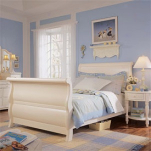 Cottage Treasures Sleigh Bed