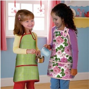 Easy-to-clean Aprons