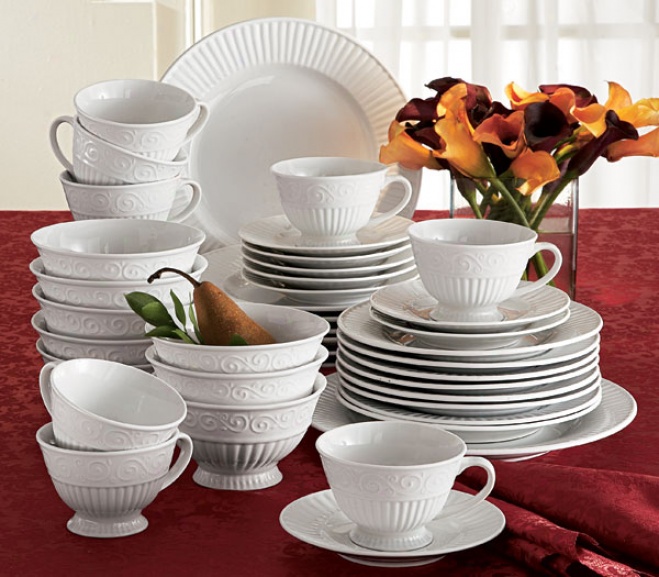Claremont 40-pc. Service For Eight