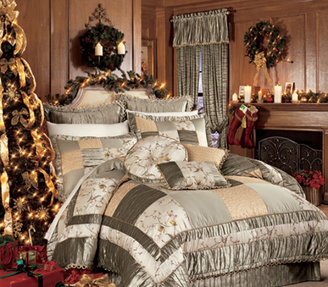 Heirloom Embelliahed Comforter