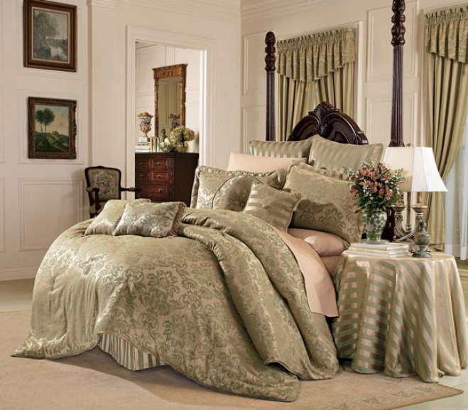 Ridgewood Jacquard Bed Ensemble