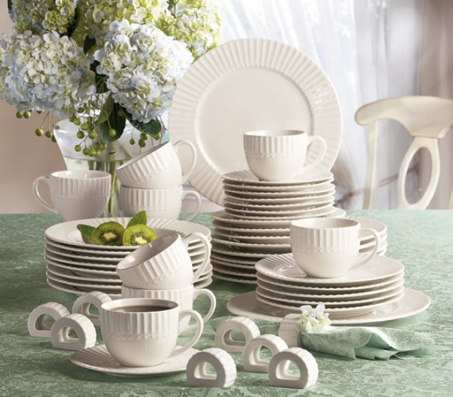 Tremaine 40-pc. Service For 8, Plus Premium* 5-pc. Completer Set