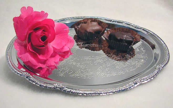 Engraved Oval Snack Tray