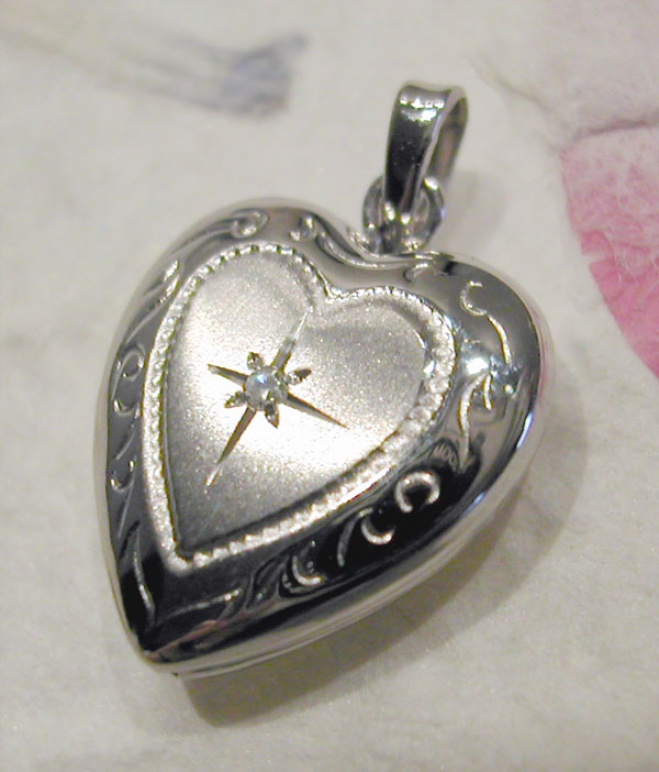 Engraved Peetite 14k Gold Diamond Courage Locket