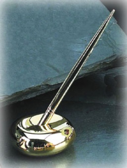 Bey Berk Desk Accessories Pen Stand - Gold #d558
