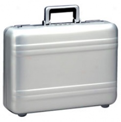 Zero Halliburton Premier Attaches 5
